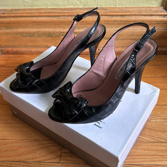 Charles David Black Bow tie heels - US 7.5 - Picture 3 of 5